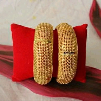 Stylish Women's Bangals