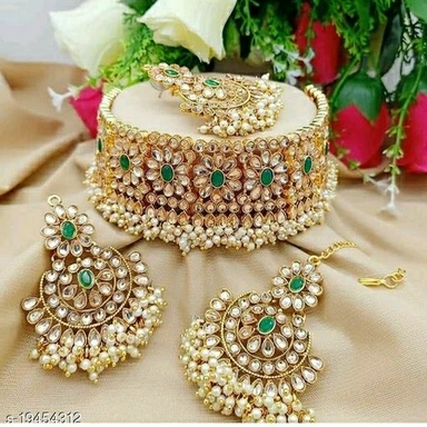 Princess Kundan Chokkar Set