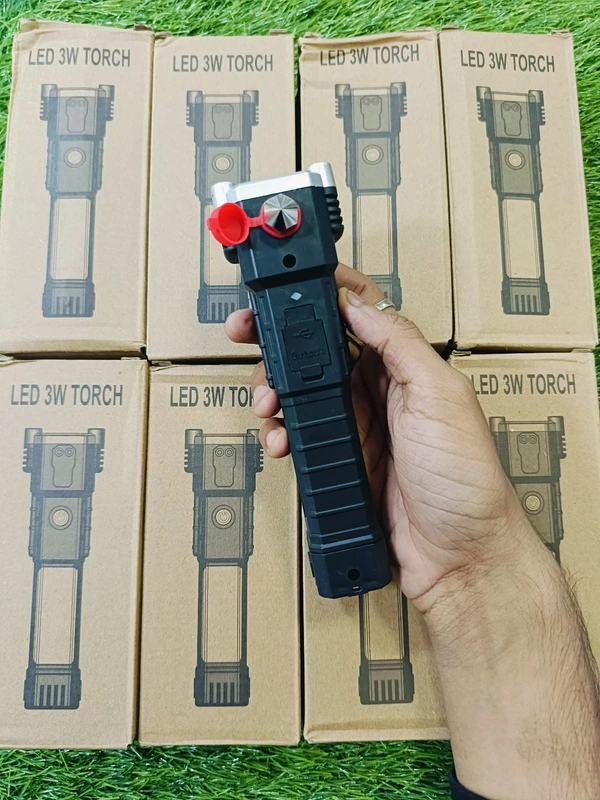 Multifunctional Heavy-duty Magnetic Flashlight 🔦 - Black, Free