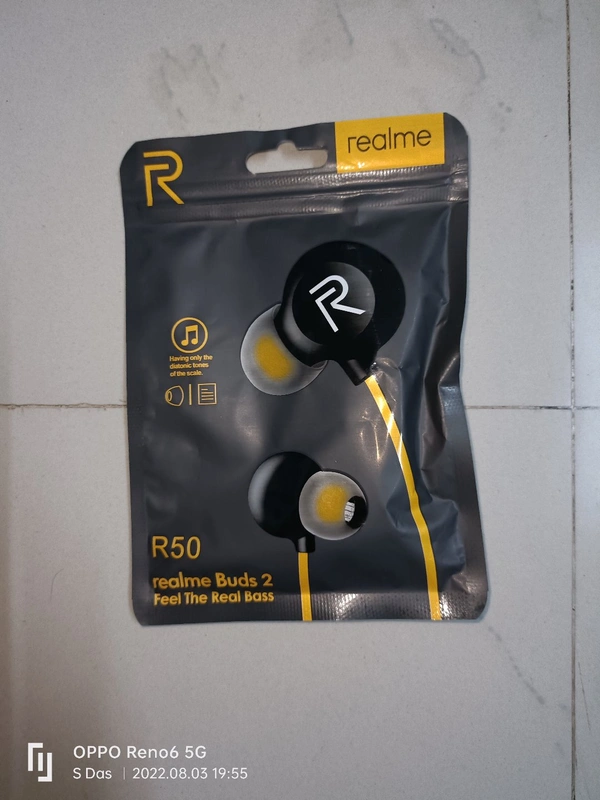 Realme Buds 2 Feel The real Bass