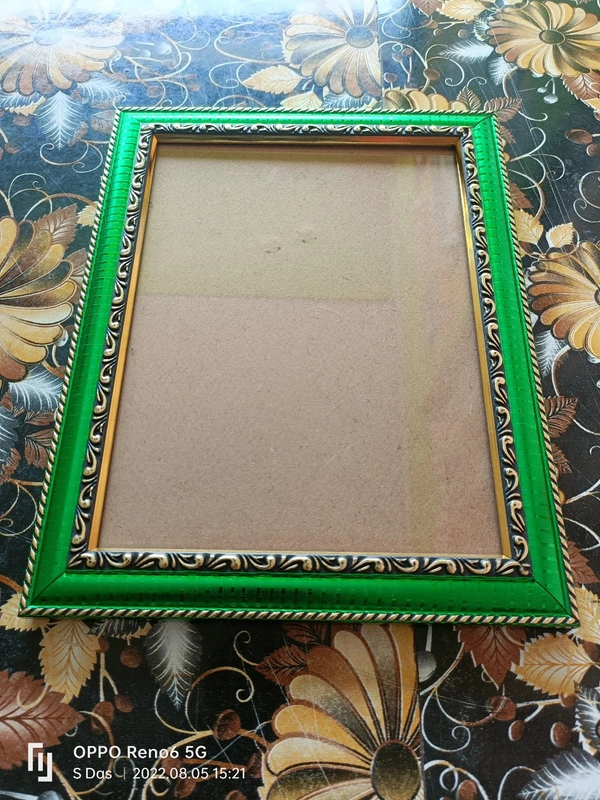 6*8 Photo Stylish Photo Frame - Mix Collers