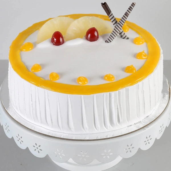 Delicious Pineapple Cake- Half Kg