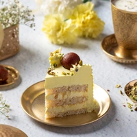 Vanilla Cake With Gulab Jamun Half kg
