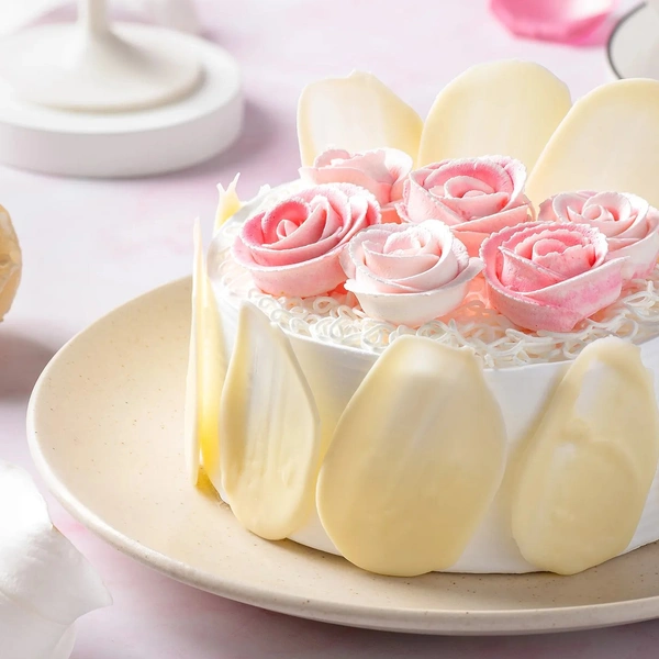 Rosy White Forest Cake- Half Kg
