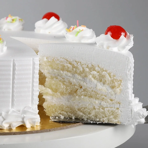 Fresh Vanilla Cake Half kg