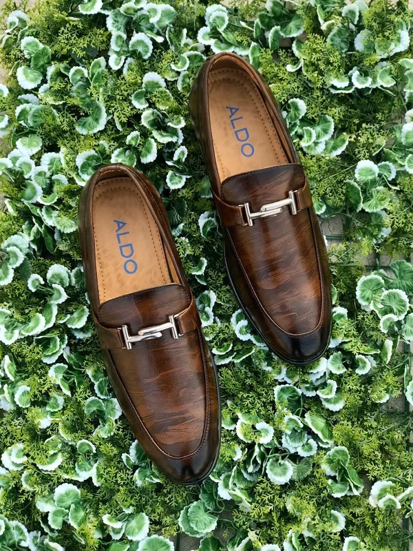 BEST QUALITY for PERSONAL USEFREE SHIPPINGSHARE AND EARN💕MEN'S FOOTWEAR : LOAFERSSIZE : UK-6, UK-7, UK-8, UK-9, UK-10