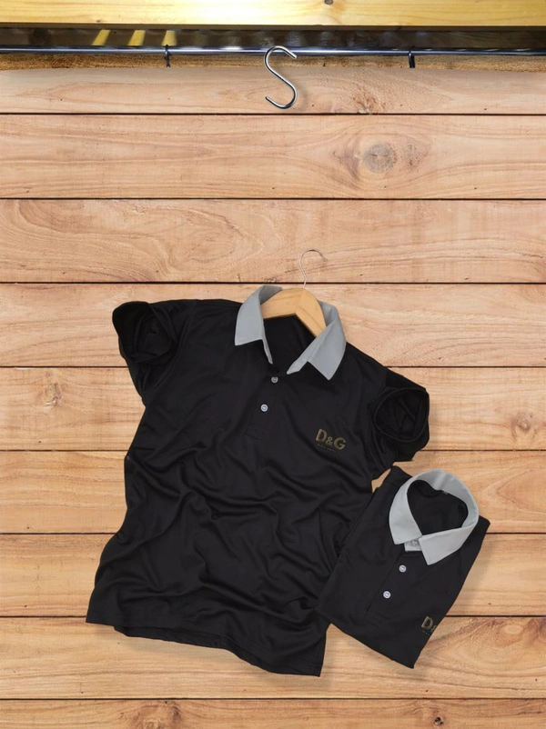 Name : D & G T-SHIRTSSIZES :  M-38, L-40, XL-42, XXL-44  Product Details :*Brand -D & G**Dry Fit Designer Tshirt with Front Pocket**Premium Quality**Fabric -4 by 4 Lycra* *Fully Stretchable Fabric**Regular & Comfort Fit**Size -M38,L40,XL42,XXL44* free ship*Full StockNo CancellationFABRIC : LYCRASIZES : M-38, L-40, XL-42, XXL-44SLEEVE LENGTH : HALF SLEEVES