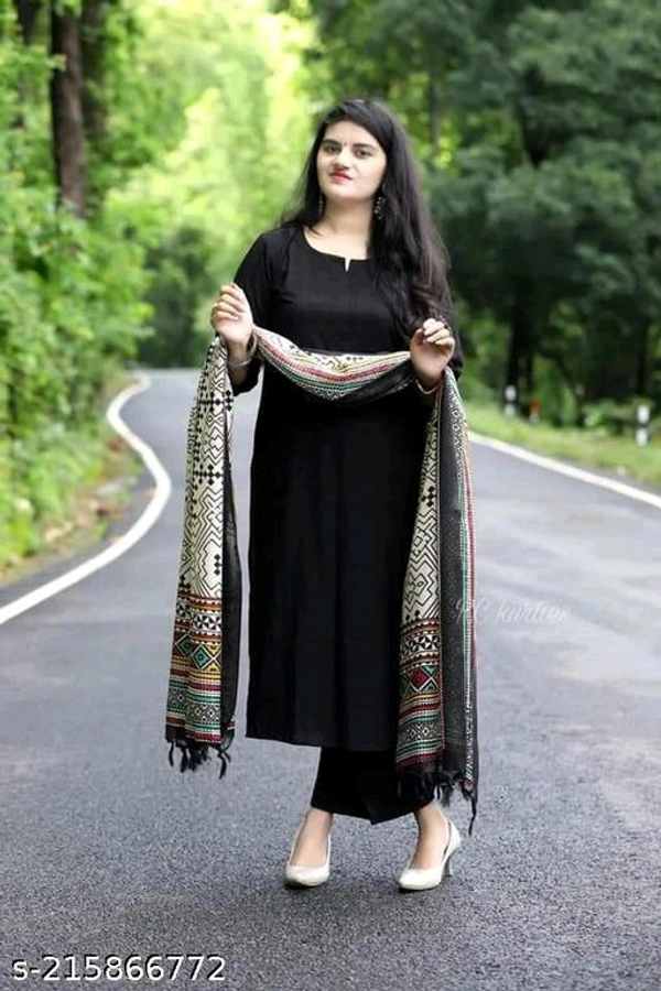 Dupatta Sets*Sleeve Length: Three-Quarter SleevesPattern: SolidSet Type: Kurta with Dupatta and BottomwearStitch Type: StitchedNet Quantity (N): SingleSizes: S, M (Bust Size: 38 m, Bottom Waist Size: 30 m, Bottom Length Size: 40 m, Shoulder Size: 13.5 m) L (Bust Size: 40 in, Bottom Waist Size: 32 in, Bottom Length Size: 40 in, Shoulder Size: 14 in) XL (Bust Size: 42 in,