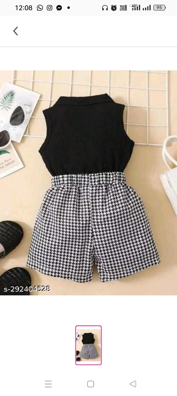 Capri Pair Fabric: Cotton BlendSleeve Length: SleevelessPattern: Self DesignNet Quantity (N): 1Sizes: 0-3 Months, 0-6 Months, 3-6 Months, 6-9 Months, 6-12 Months, 9-12 Months, 12-18 Months, 18-24 Months, 0-1 Years, 1-2 Years, 2-3 Years, 3-4 Years, 4-5 YearsCountry of Origin: India