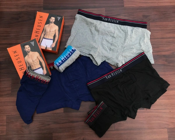 *Very Very Premium Quality*🥰🥰🥰🥰🥰🥰*BRAND -Van Heusen**PLAIN UNDERWEARS**Fabric - 100% Cotton**Fully Stretchable**Colours 3**SIZE- M(80-85 Cm)**L- (90-95 Cm)**XL -(100-105 Cm)**HIGH QUALITY**Quality Guaranted*✔✔*1 Box Pack of 3 Underwears** Ship Free*Full StockTake open ordersSee video for Quality chk