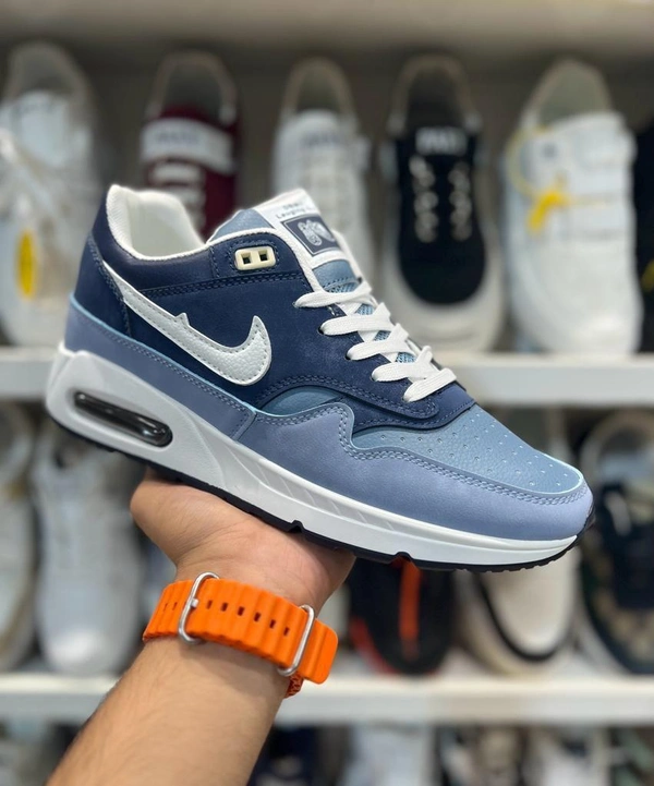 iMPORTED SHOENEW ARRIVAL 🔥NEW COLLECTION 🆕🆕🆕BEST QUALITY ✅✅✅ALL SIZE AVAILABLE 40-41-42-43-44 freeship 👍