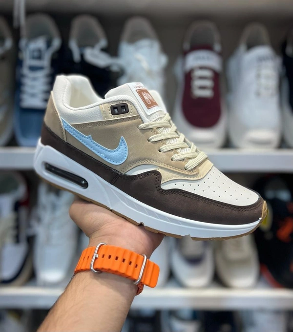 iMPORTED SHOENEW ARRIVAL 🔥NEW COLLECTION 🆕🆕🆕BEST QUALITY ✅✅✅ALL SIZE AVAILABLE 40-41-42-43-44 freeship 👍