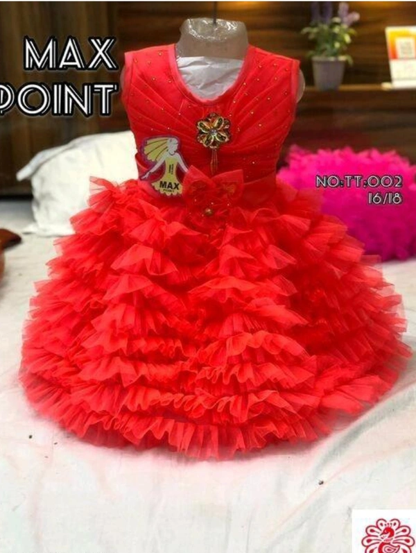 Beautiful Frocks & Dresses Fabric: Cotton BlendSleeve Length: SleevelessPattern: EmbellishedNet Quantity (N): SingleSizes:0-6 Months, 3-6 Months, 6-9 Months, 6-12 Months, 9-12 Months, 12-18 Months, 18-24 Months, 0-1 Years, 1-2 Years, 2-3 YearsThis party frock make your girl more preety and trendyCountry of Origin: India