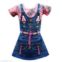 Girls Red Cotton Frocks & Dresses Pack Of 1Fabric: CottonSleeve Length: SleevelessPattern: PrintedNet Quantity (N): SingleSizes:1-2 Years (Bust Size: 18 in, Length Size: 22 in) 2-3 Years (Bust Size: 20 in, Length Size: 24 in) 3-4 YearsCountry of Origin: India