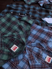 *Super Premium Quality LEVI'S Chk Shirt Article**Brand - LEVI'S**Full Sleeves chk shirts**10A Quality**3 DIFFERENT COLOURS**Super Premium Quality Chk Shirts**100% Original Soft Cotton Fabric* sizes *M38: L40: XL42: XXL44*  Free Ship/-* Full Stock *15-15-15 Sets available In stock**See Video For Quality Chk*👇