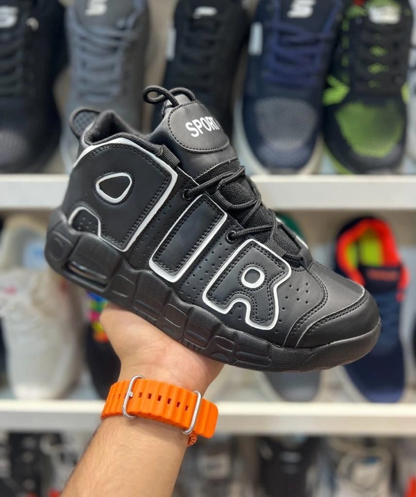iMPORTED SHOENEW ARRIVAL 🔥NEW COLLECTION 🆕🆕🆕BEST QUALITY ✅✅✅ALL SIZE AVAILABLE 40-41-42-43-44-45  freeship 👍