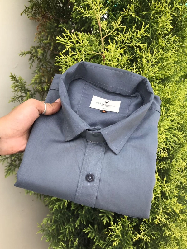*Premium. Quality Plain 100% Cotton Blackberrys Shirt Artical**BRAND:- BLACKBERRYS**Latest Showroom Article**Premium Quality Shirts**Very Soft & Comfort Feel**4 Colours**Full Sleeves*Size : *M38 L40 XL42 XXL44**Price : 💫 **Shipping Free ✌**Full Stock**350 Pcs Available in stock**See Video For Quality*Best Quality Guranteed