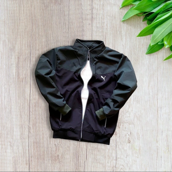 *PUMA*WINDCHEATERLatest article of 2023 Fully furr inside Warm fabricProper brand logoZipper article Designer articleTpu fabric   *BEST QUALITY* IMPORTED stuff *7aQuality ✅ Store Articles✅**CUSTOMER FULLY SATISFACTION😍👌**SIZE-  M(38) L(40) XL(42)*- freeeship* *Quality Fully Guaranteed*💯 IMPORTED stuff very smooth and soft*BEST FOR PERSONAL USE*