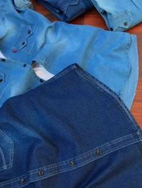 *Very Premium Quality Levi's Denim Shirt Artical M to XXL**BRAND:- Levi's* *New Showroom Article**Premium Quality Denim Shirts**2 Colours**101% Cotton Denim**Full Sleeves* *Soft Feel & Comfort Fit*Size : *M38 L40 XL42 XXL44**Price : 💫**Shipping Free ✌**Full Stock**No Cancellation**See Video For Quality*