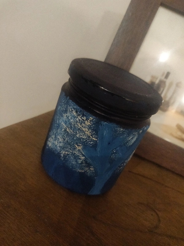 Stuff Keeping Glass Box With Tree
