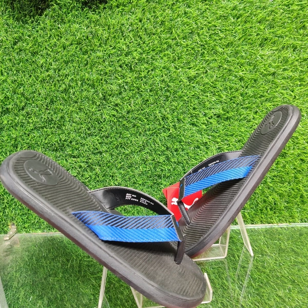 PUMA  Ricordo IDP Thong-Strap Flip-Flops - Quite Shade / Urban Red, UK 6