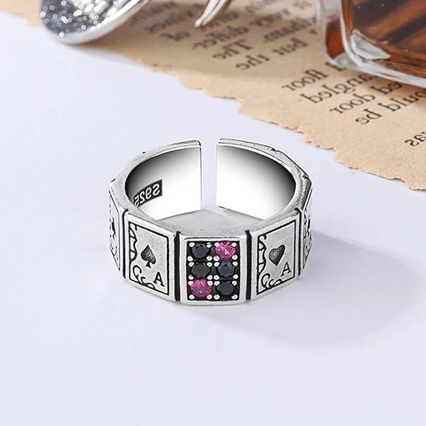 Fortune’s Card Ring
