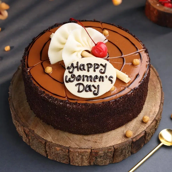 Womens Day Special Butterscotch Cake - 500 Gm