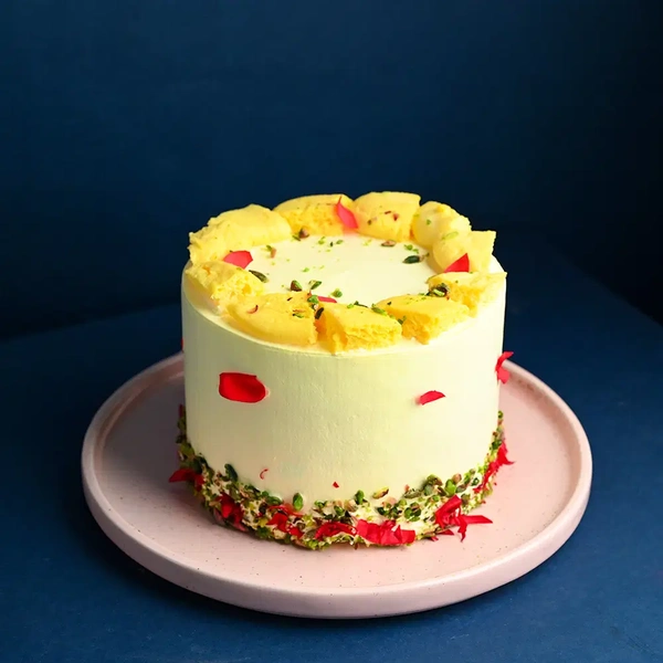 Rose Petals N Pistachio Rasmalai Cake - 1.5 Kg