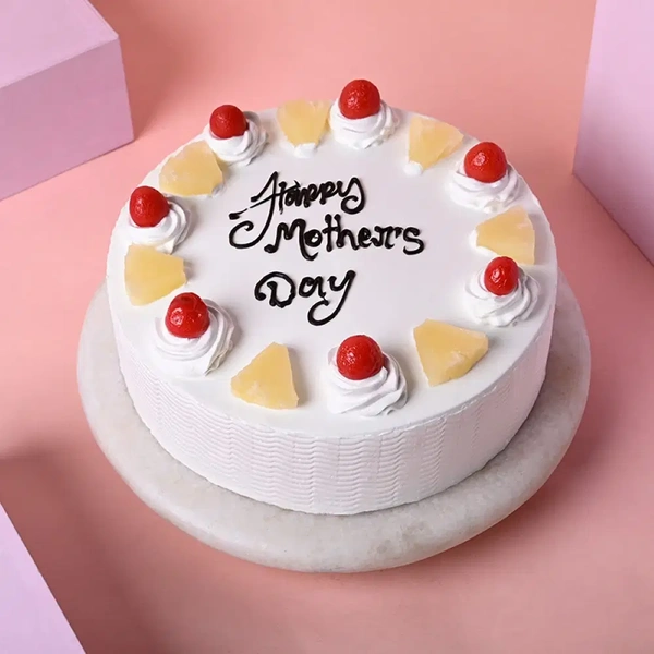 Heartfelt Pineapple Cake for Mom - 1.5 Kg