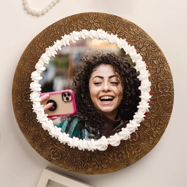 Red Velvet Selfie Cake - 500 Gm
