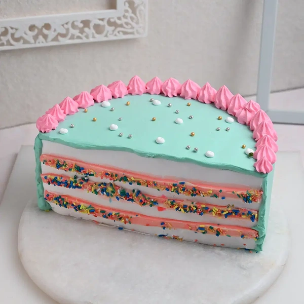 Colourful Pineapple Half Cake - 1.5 Kg