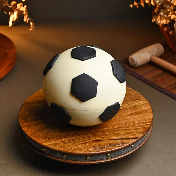 Playful Pinata Soccer Cake - 750 Gm