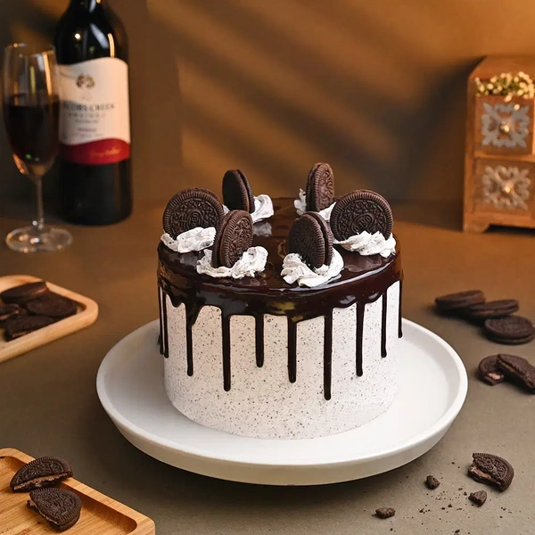 Oreo Chocolate Cake - 1 Kg