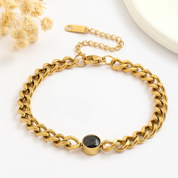 Linked Treasure Gold Bracelet