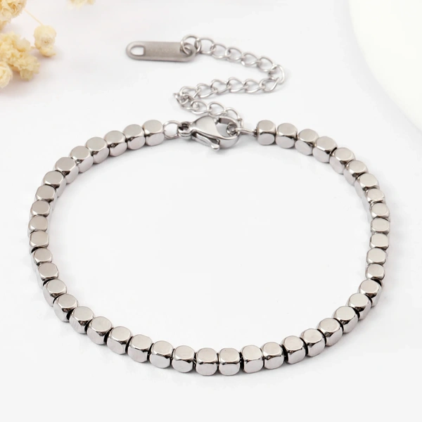 Silver Whisper Chic Bracelet