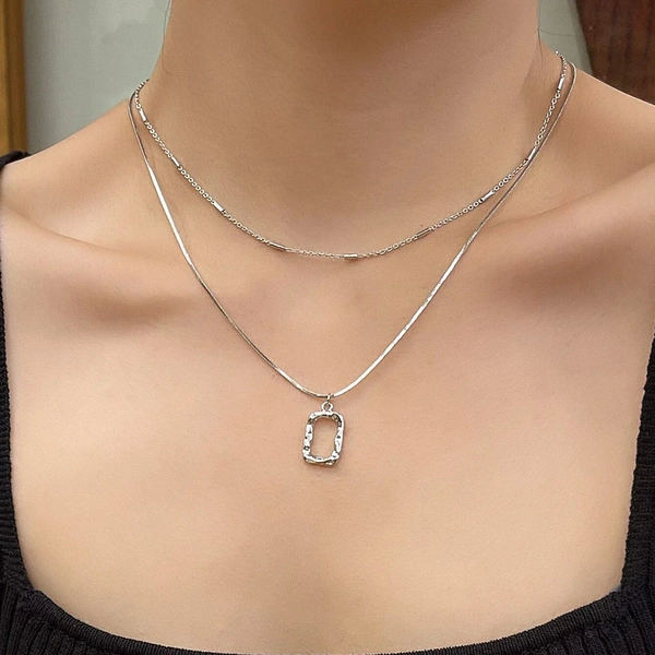 Dazzling Beehive Necklace