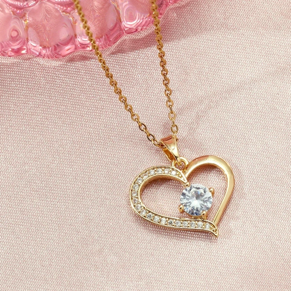 Amour Pendant Golden Necklace