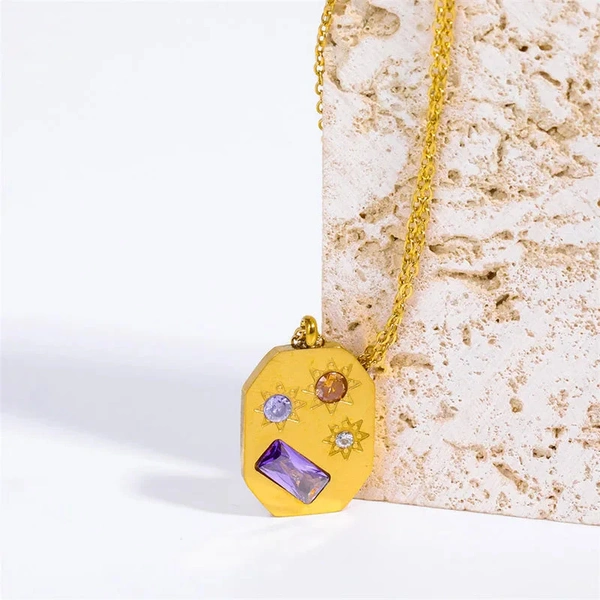 Classic Chic Golden Necklace