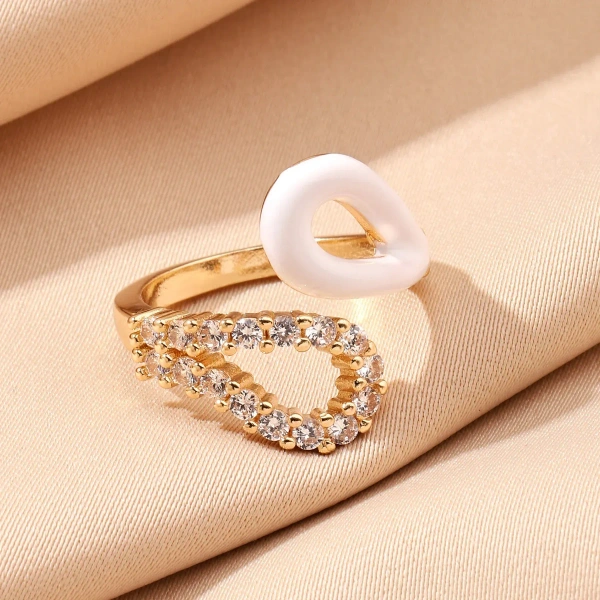 Diamond Loop Gold Ring