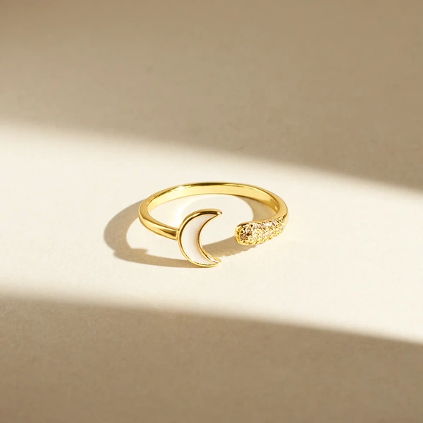 Moonshadow Charm Ring