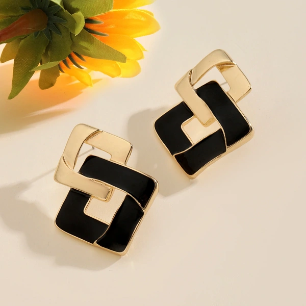 Ornate Enamel Luxury Gold Earring