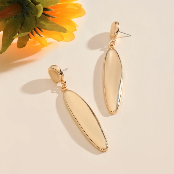 Glorious Luxury Gold Earring