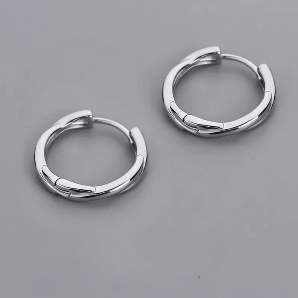 Vintage Chic Silver Earrings