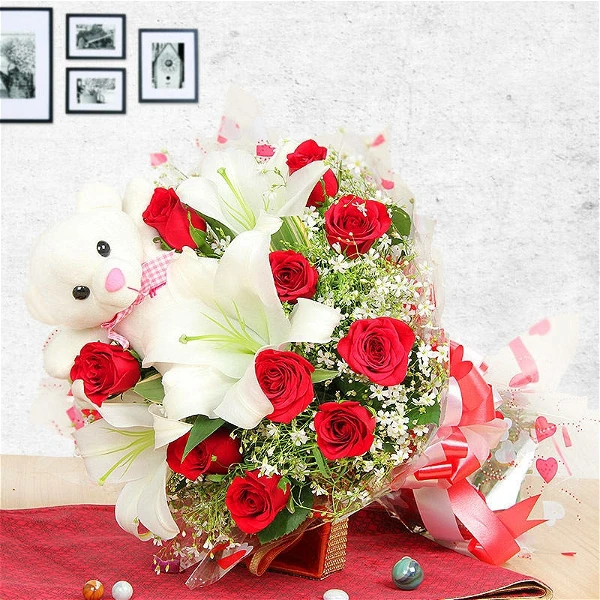 Roses, Lilys & Teddy Bear Bouquet