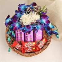 Mix Flowers With Chocolates