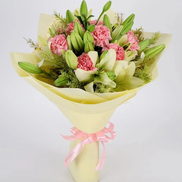 Lilys & Carnations Bouquet