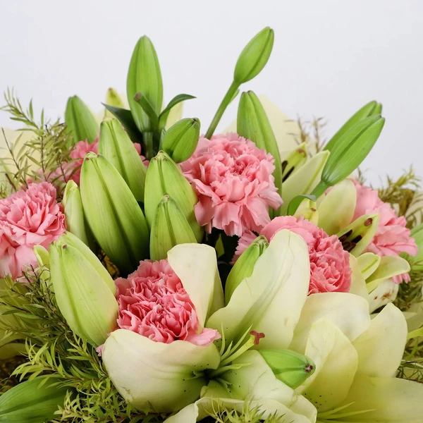 Lilys & Carnations Bouquet