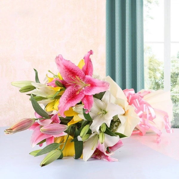 5 Mix Lilies Bouquet