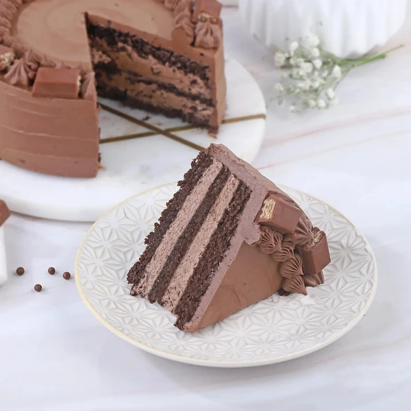 Kit Kat Crunch Cream Cake - 1 KG