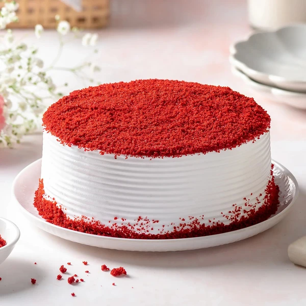 Red Velvet Fresh Flowers Cream Cake - 500 Gram
